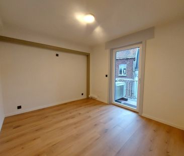 Totaal gerenoveerd appartement met 1 slaapkamer met zicht op de Leie ! - Photo 6