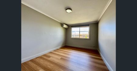 SPACIOUS 5-BEDROOM FAMILY HOME FOR LEASE - ST ALBANS - Photo 2