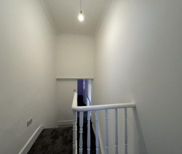 2 bedroom semi-detached house to rent - Photo 4
