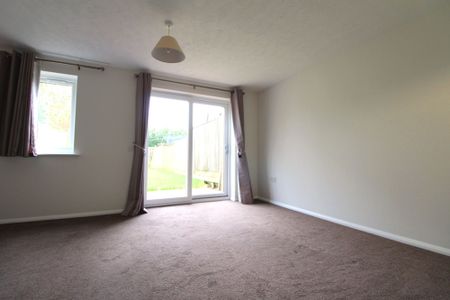 Michelbourne Close, Burgess Hill, RH15 - Photo 2