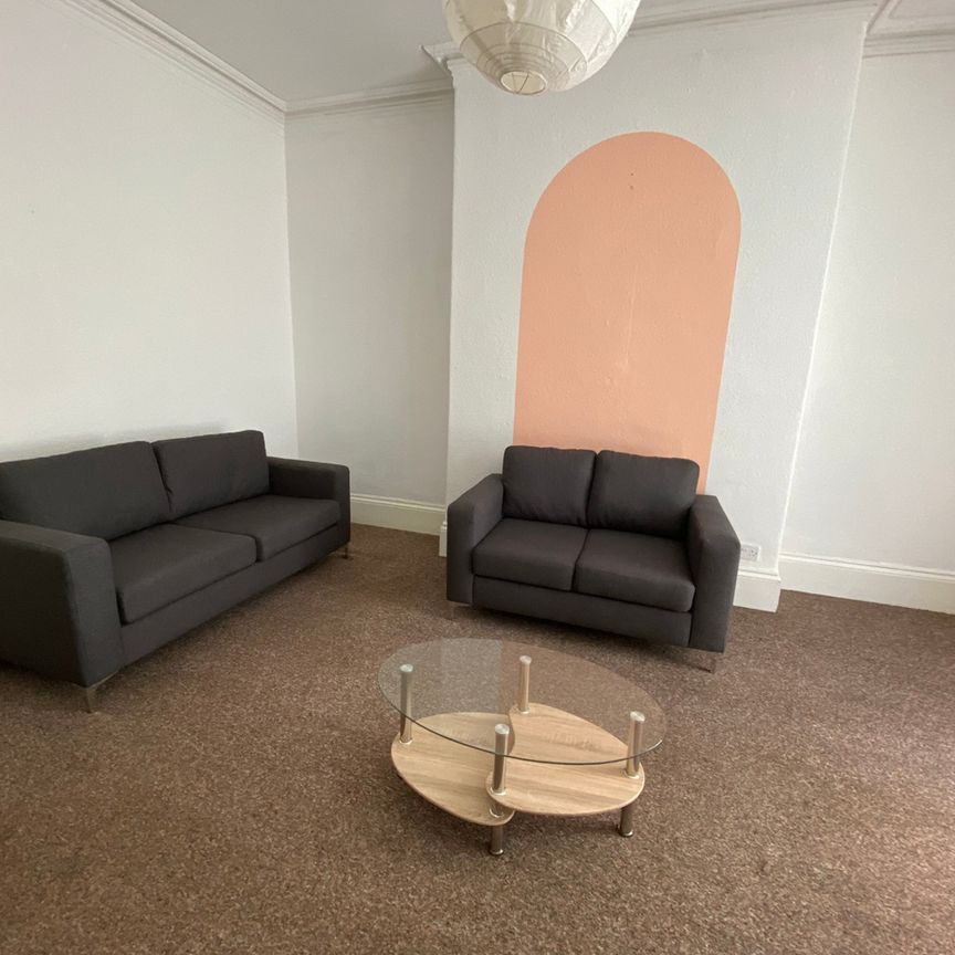 1 Bed Flat, Daisy Bank Road, M14 - Photo 1