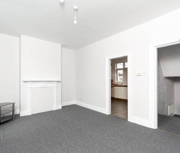 32b Bachelors Walk, Lisburn, BT28 1XN - Photo 6