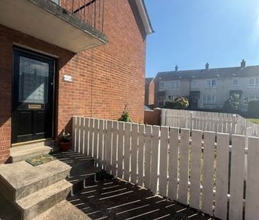 27a Kilwarlin Crescent, Belfast, BT8 7EN - Photo 4