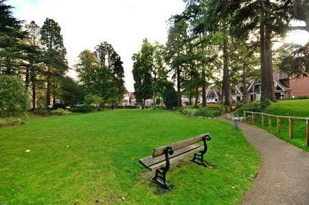 Uplands Road, Guildford, GU1 - Photo 5