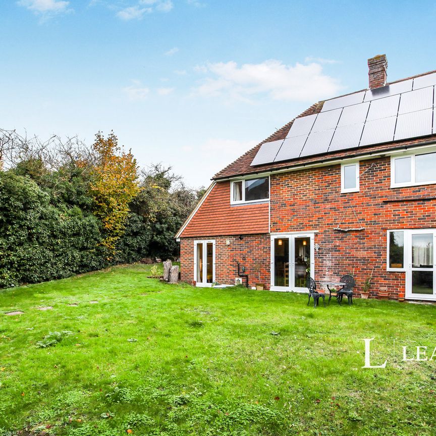 3 bedroom house to rent South Bank, Sutton Valence, ME17 - Photo 1