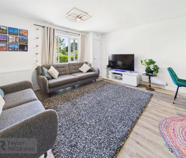 2 bedroom ground floor flat to rent - Photo 1