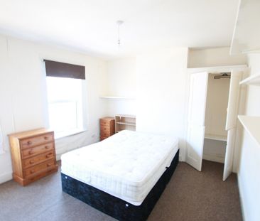 Room in a Shared House, Blenheim Road, RG1 - Photo 2