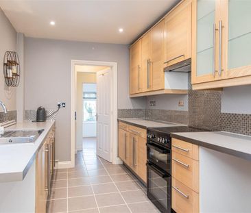 2 bed House To Let - Photo 6