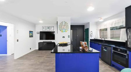 4 bedrooms in Glendene - Photo 2