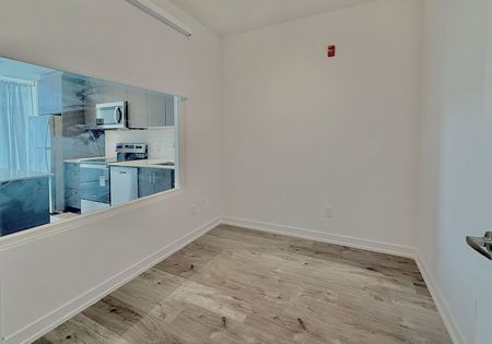 For Lease - 1010 Dundas Street Unit# 317, Whitby, Ontario - Photo 4