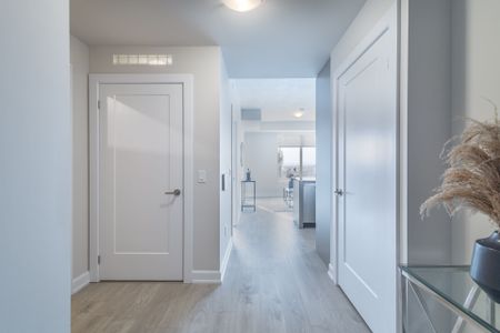 For Lease - 3220 William Coltson Avenue Unit# 1503, Oakville, Ontario - Photo 3