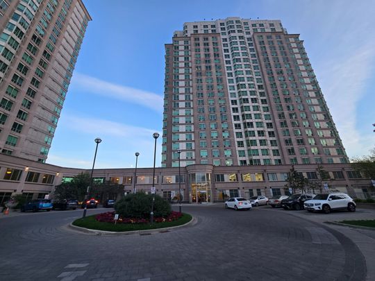 For Lease - 1 Lee Centre Drive Unit# 2206, Toronto, Ontario - Photo 1