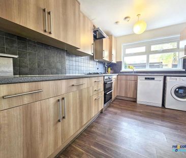 3 bedroom terraced house to rent - Photo 2