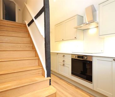 A wonderful 3 bedroom detached property to rent at Welford, approxi... - Photo 4