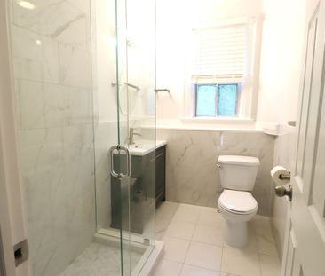 For Lease - 342 Eglinton Avenue, Toronto, Ontario - Photo 1