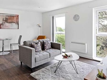 Dale House, London Road, Hazel Grove, Stockport, SK7 - Photo 2