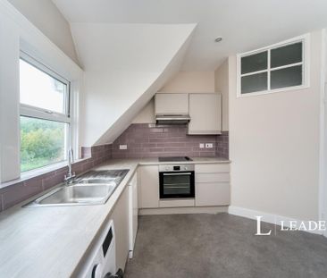 3 bedroom flat to rent - Photo 5