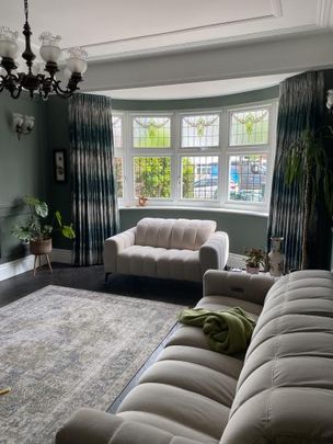 Large Double room with sole use of bathroom. - Photo 1