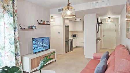 Apartamento de alquiler en Carrer de Joan de Joanes, Oliva Nova - Photo 2