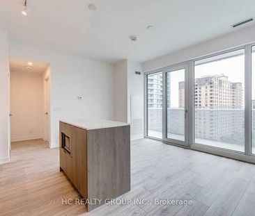 Yonge & Finch Bright +Spacious 2Bdrm Corner Open Concept Kitchen - Photo 1