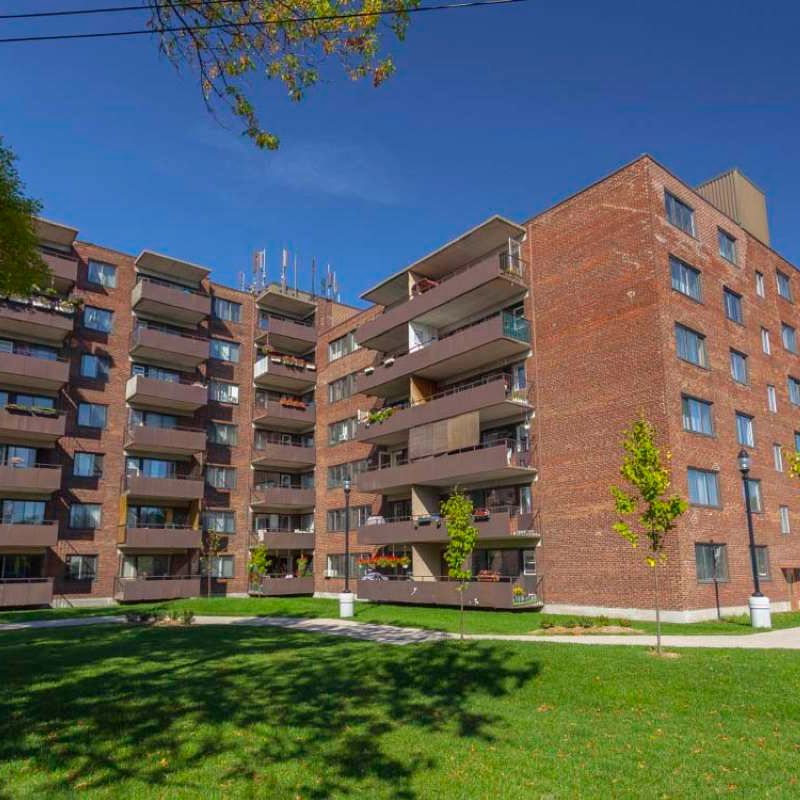 1 Bdrm Available At 455 Racine Avenue, Dorval - 455 Racine Avenue, Dorval - Photo 1