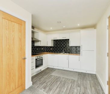 Fitzalan Road, SHEFFIELD - Photo 6