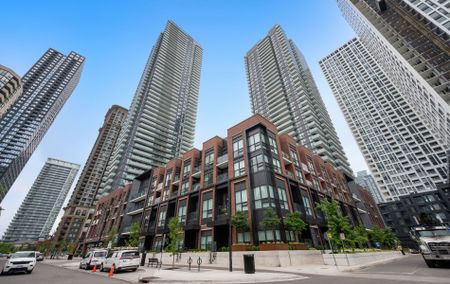 For Lease - 4130 Parkside Village Drive Unit# 310, Mississauga, Ontario - Photo 2