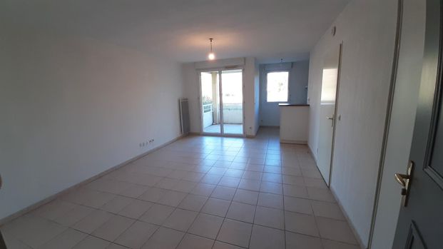 location Appartement T2 DE 41.59m² À MORIERES LES AVIGNON - Photo 1