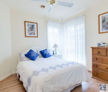 Modern 3-Bedroom Unit - Prime Cranbourne Location - Photo 6