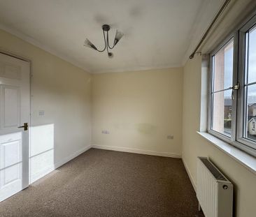 2 bedroom semi-detached house to rent - Photo 3