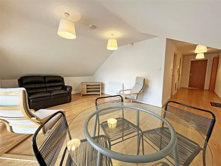 1 bedroom Apartment to rent - Photo 4