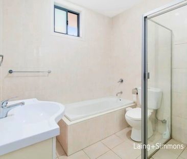 Top-floor penthouse with panoramic views - Photo 1