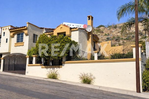 CASA EN RENTA EN COLINAS DEL REY, TIJUANA B.C. - Foto 1