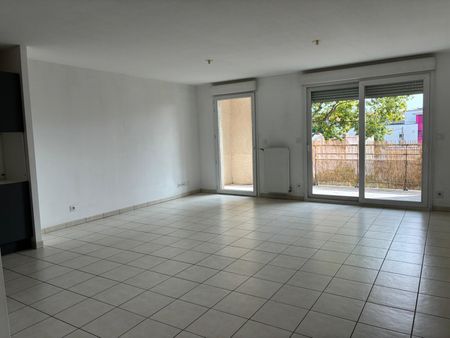 Location Appartement 3 pièces 65m² VALENCE 26000 - Photo 2