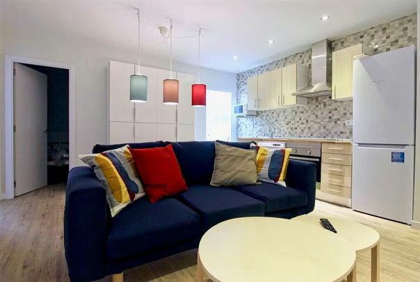 Calle Álvaro de Bazán, Getafe, Community of Madrid 28902 - Photo 1