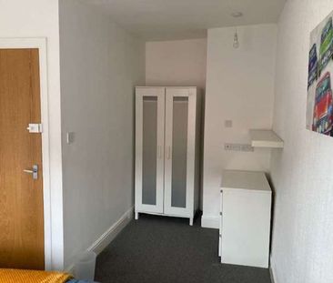 St. Edmunds Road Room 4 - Photo 6