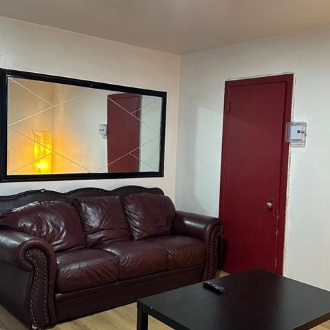 653 Rue Manning - Photo 1