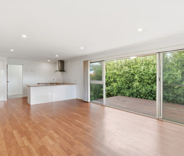 Well Presented Two Bedroom Villa - Photo 5