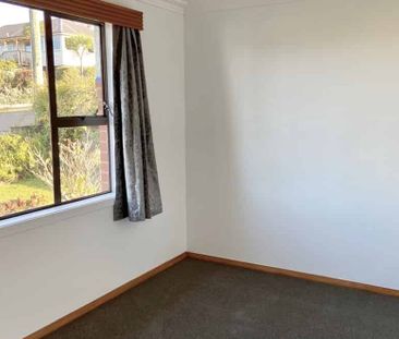 Sunny Home with a Make Over - Photo 5