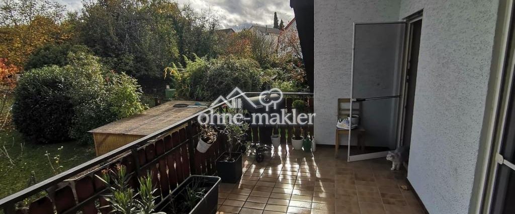 Schöne helle 3,5-Zimmer Dachgeschosswohnung mit großem Balkon - Photo 1