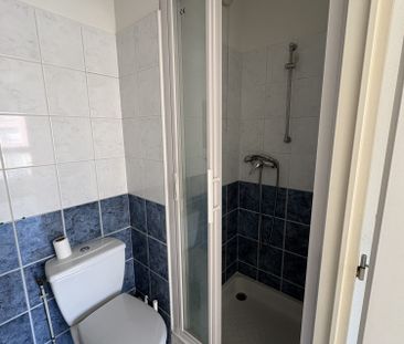 Location Appartement 1 pièce 21m² RODEZ 12000 - Photo 3