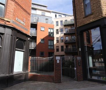 Waterloo Court, Leeds City Centre, LS10 1QN - Photo 1