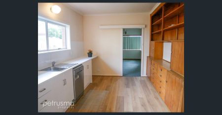 Spacious Family home - Photo 4