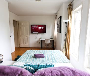 Deluxe Premium - Boake Street (Female Only) - Photo 2
