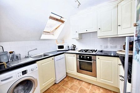 2 bedroom flat to rent - Photo 4