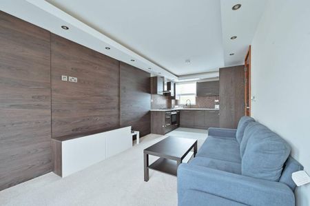 2 bedroom maisonette to rent - Photo 5