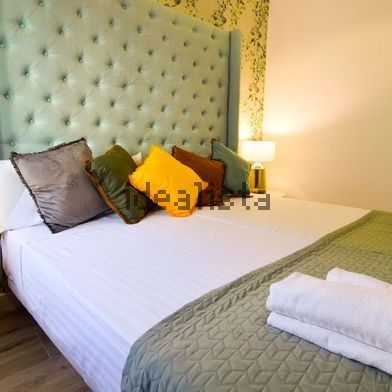 Alquiler de piso en Plaza Victoria, 17 - Photo 1