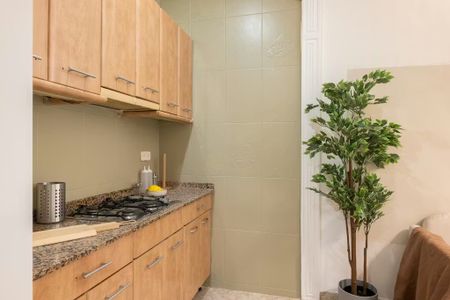 Carrer la Rambla, Barcelona, Catalonia 08002 - Photo 3