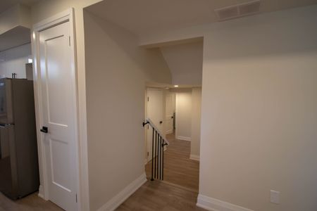 ALL INCLUSIVE 1 BEDROOM LOWER UNIT FOR RENT IN WELLAND! - Photo 2