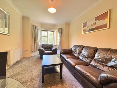 2 bedroom flat to rent - Photo 2